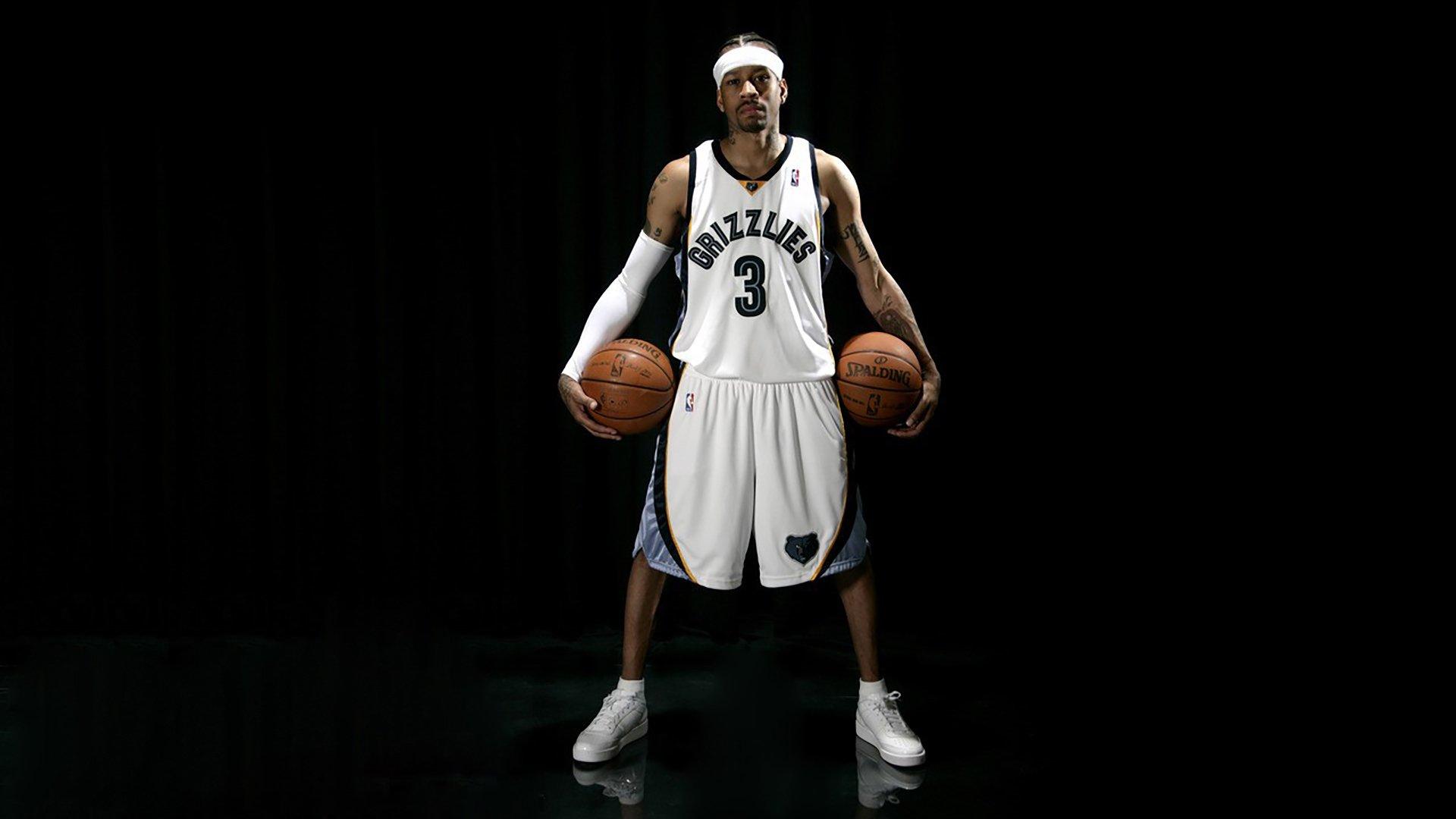 詹姆斯坦言本赛季挑战重重,但湖人卫冕决心不变,目标唯有总冠军